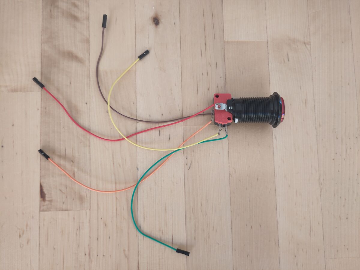 Die Komponenten: Raspberry Pi und der Arcade-Button